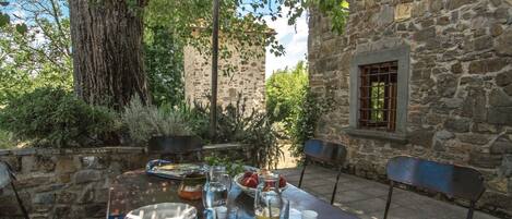 Cottage | Outdoor dining