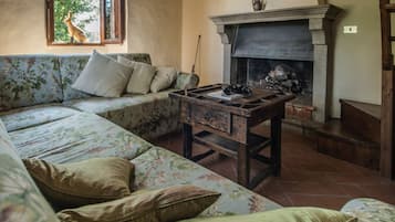Cottage | Living area