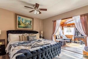 3 habitaciones, escritorio, wifi y ropa de cama 