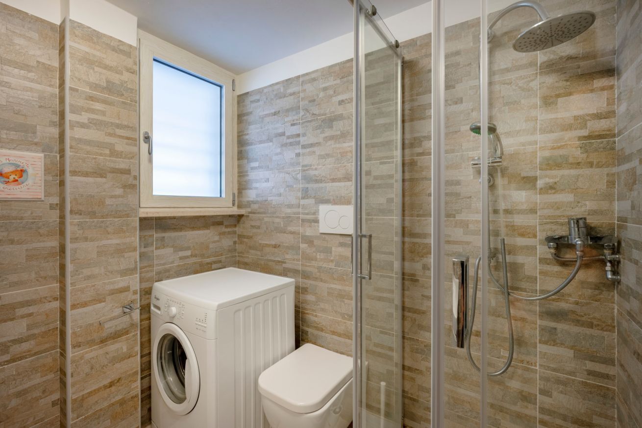 Doccia, bidet, asciugamani