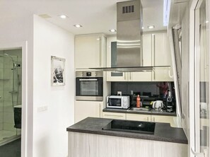 Fridge, microwave, oven, dishwasher - Flaminia by Interhome (Leukerbad)