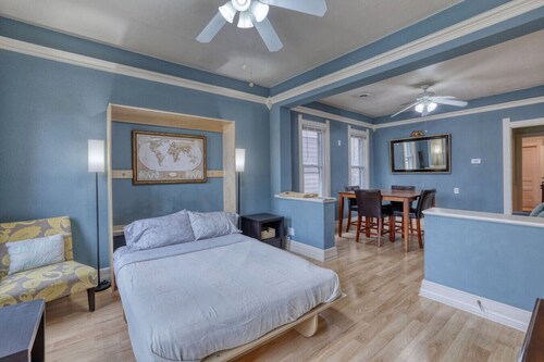 6BR Spacious Bay View Duplex, Sleeps 16, Near DT