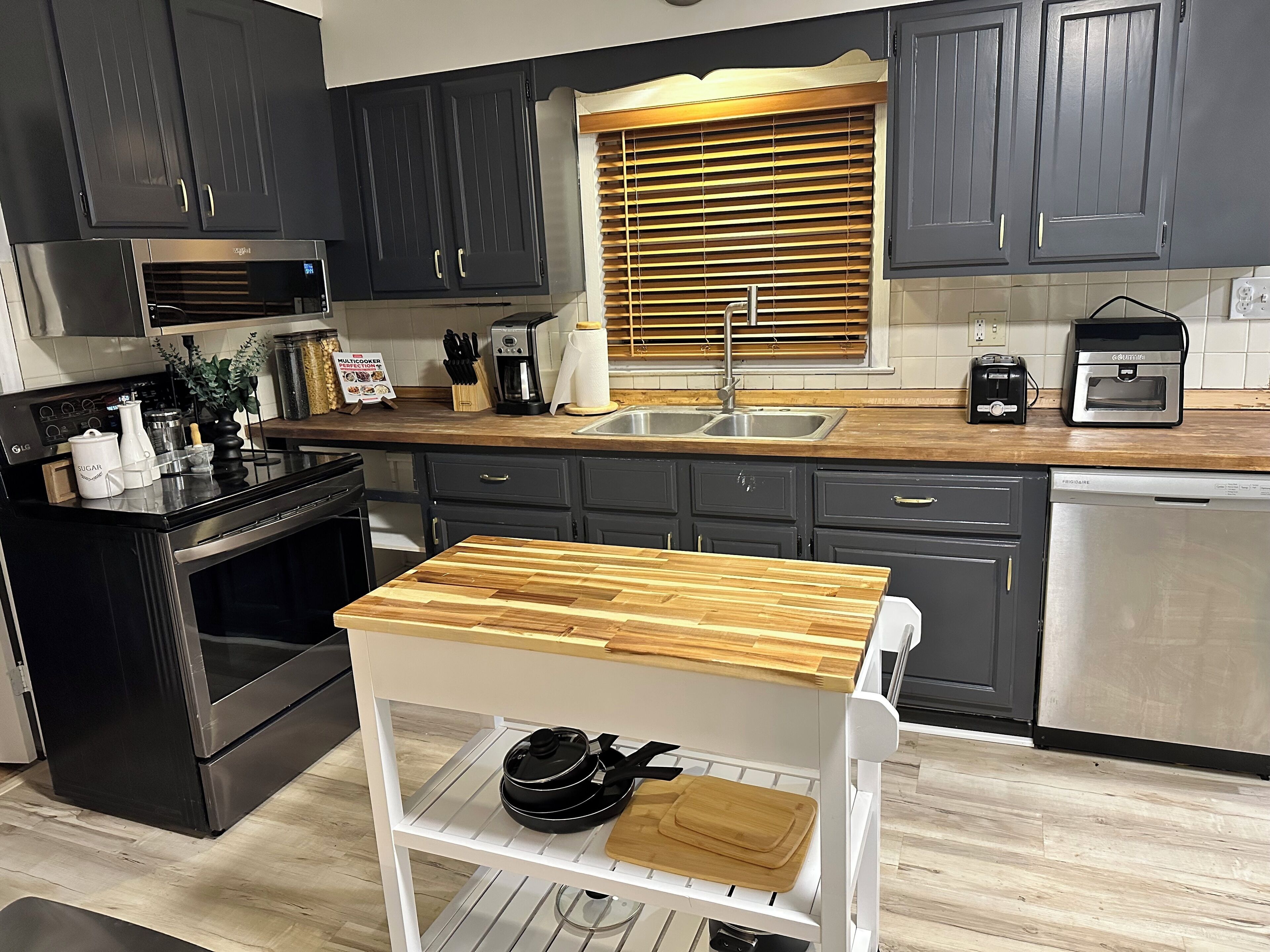 Microwave, oven, stovetop, dishwasher