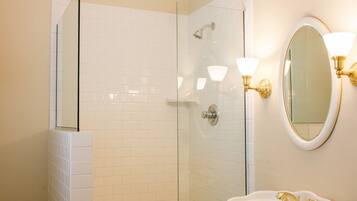 Shower, towels