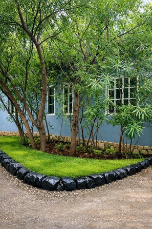 Property grounds - Ngedere Lodge and camp (Lake Manyara National Park)