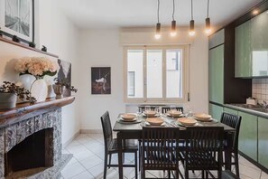 Dining - Riccardo's cottage 6 minutes from the lake + Parking (Nesso)