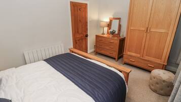 1 bedroom, individually decorated, individually furnished, free WiFi