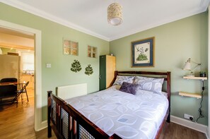 Blendingsgardiner, strykejern/-brett og wi-fi (inkludert)