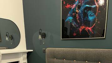 2 habitaciones, tabla de planchar con plancha y wifi