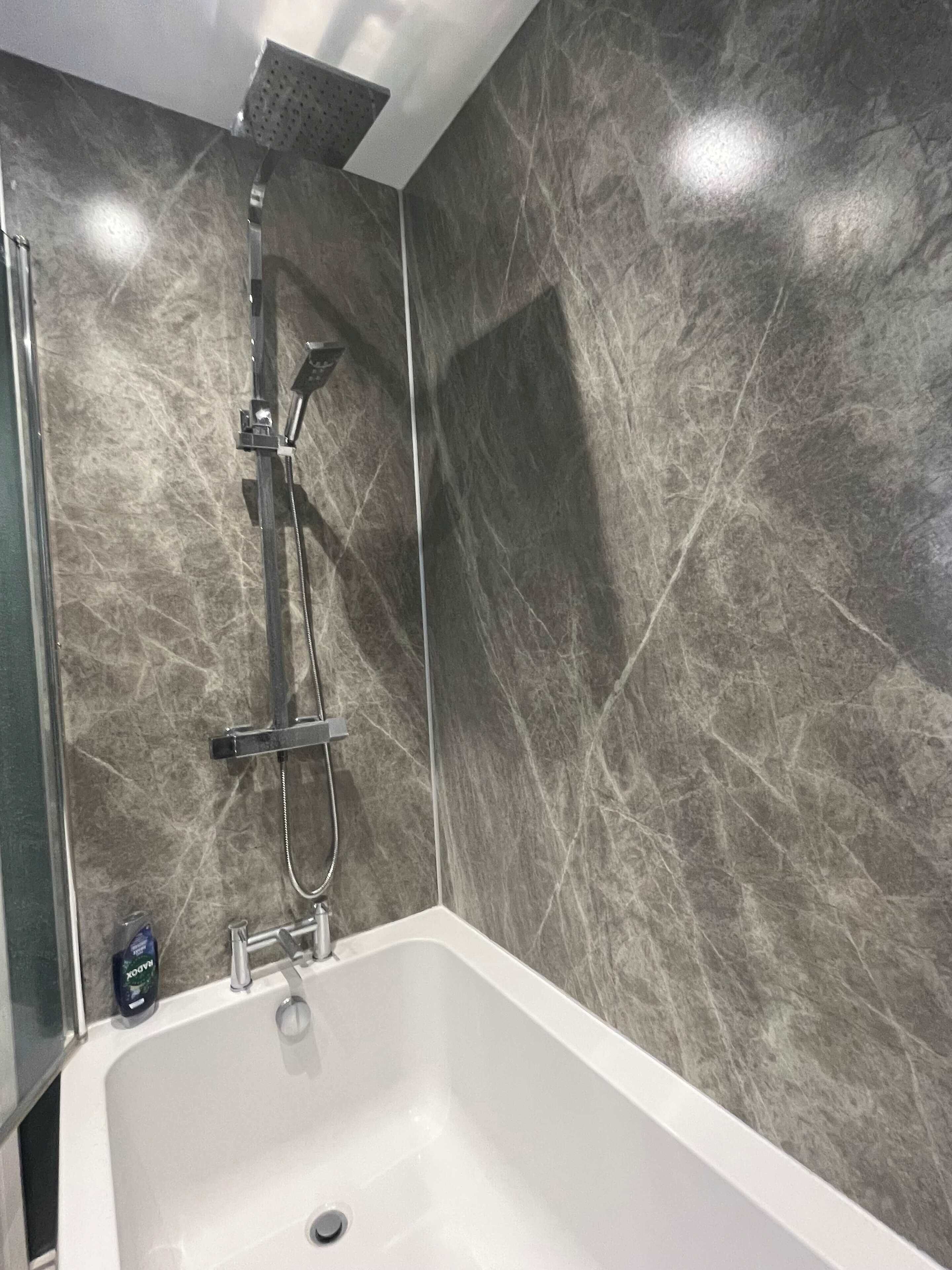 Shower, towels