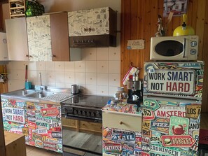 Microondas, horno y parrilla de estufa 