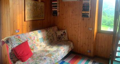 Hydro lake house in private residence, lodge style and private beach