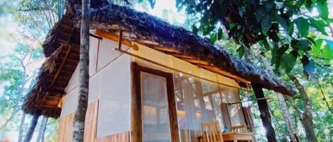 Cabin, Lanai | Exterior