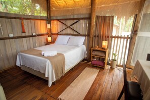 Family Double Room, Lanai, River View | Desk, free WiFi - Ecoaraguaia Jungle Lodge (Caseara)