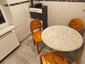 Dining - Apartment for assembly workers (Gägelow)