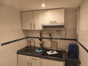Private kitchen - Apartment for assembly workers (Gägelow)