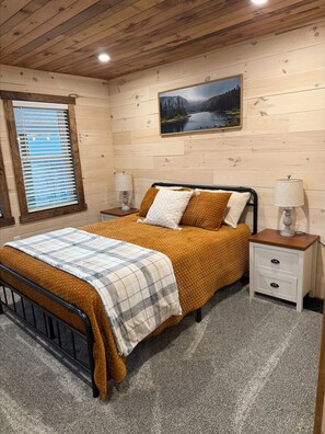 Ferros/tábuas de passar roupa, acesso à internet, roupa de cama