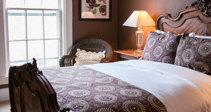 Room 6-Double room-Private Bathroom-Standard