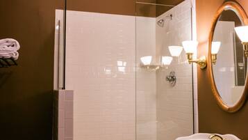 Shower, towels