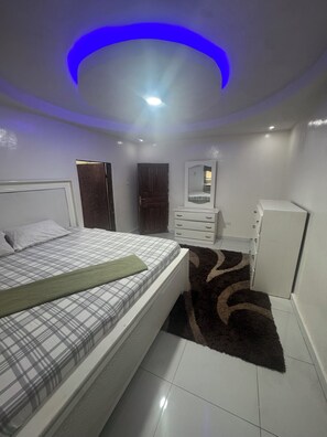 Accès à Internet, literie fournie