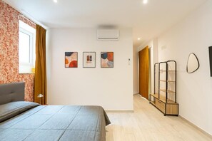 Free WiFi - 5 Santi Rooms (Naples)