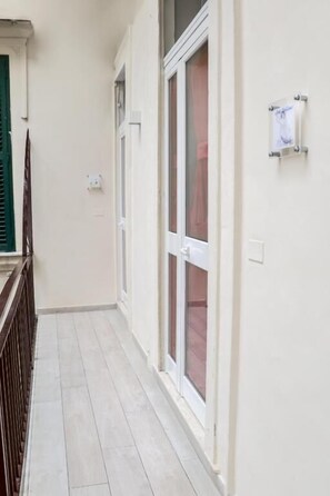 Free WiFi - 5 Santi Rooms (Naples)