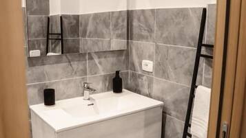 Habitación doble estándar | Baño | Bidet