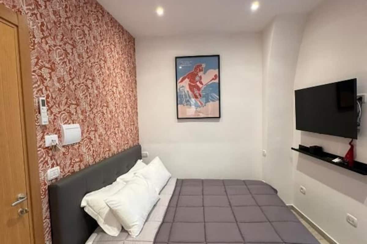 Basic Double Room | Free WiFi