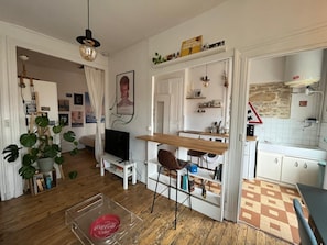 Interior - Bright studio in Lyon, ideal for two people (Lyon)