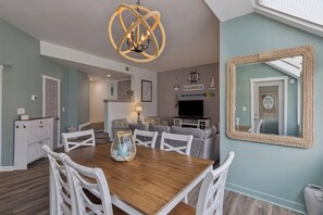 Dining - Modern Coastal Pet Friendly Getaway (Hilton Head Island)