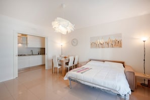 3 Schlafzimmer, Bügeleisen/Bügelbrett