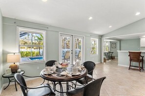 Dining - The Coastal Nest - Upscale Residential Home! (Siesta Key)