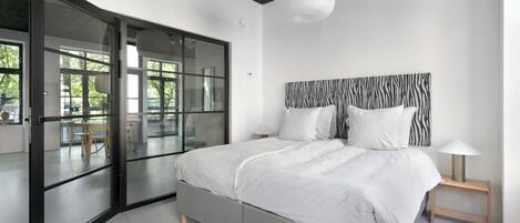 3 bedrooms, iron/ironing board, travel crib, WiFi