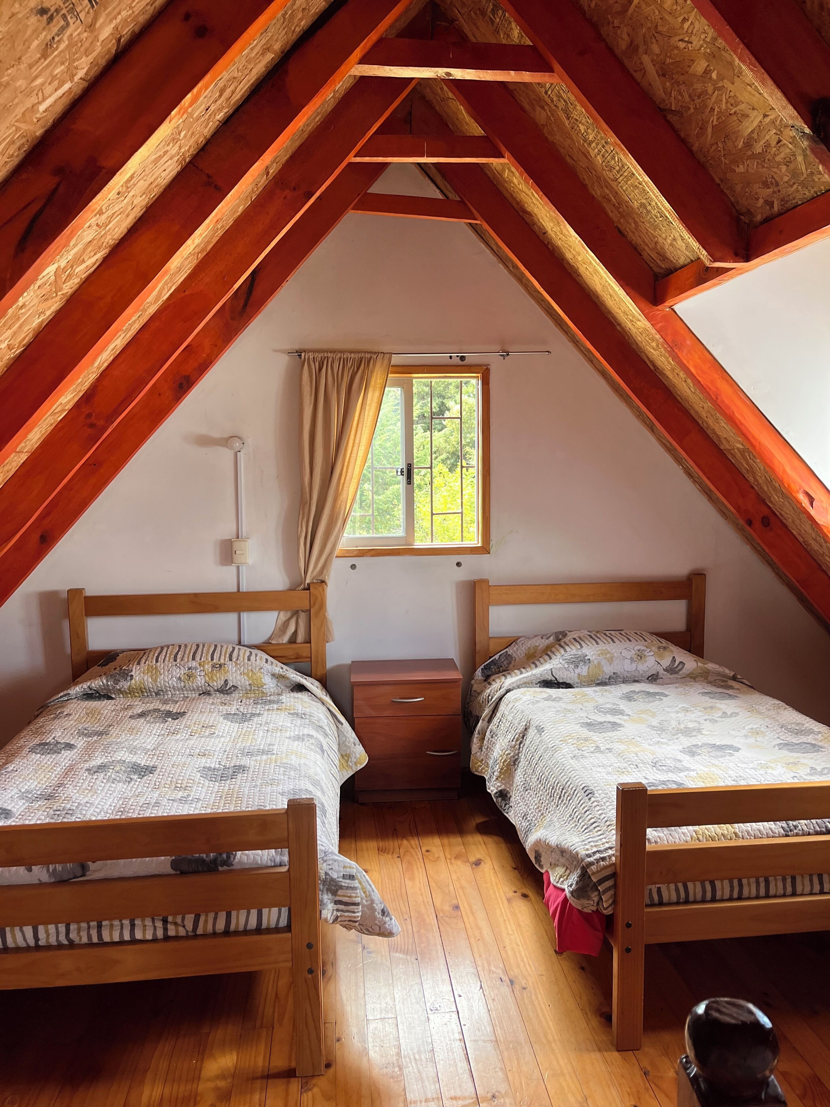 3 bedrooms, bed sheets