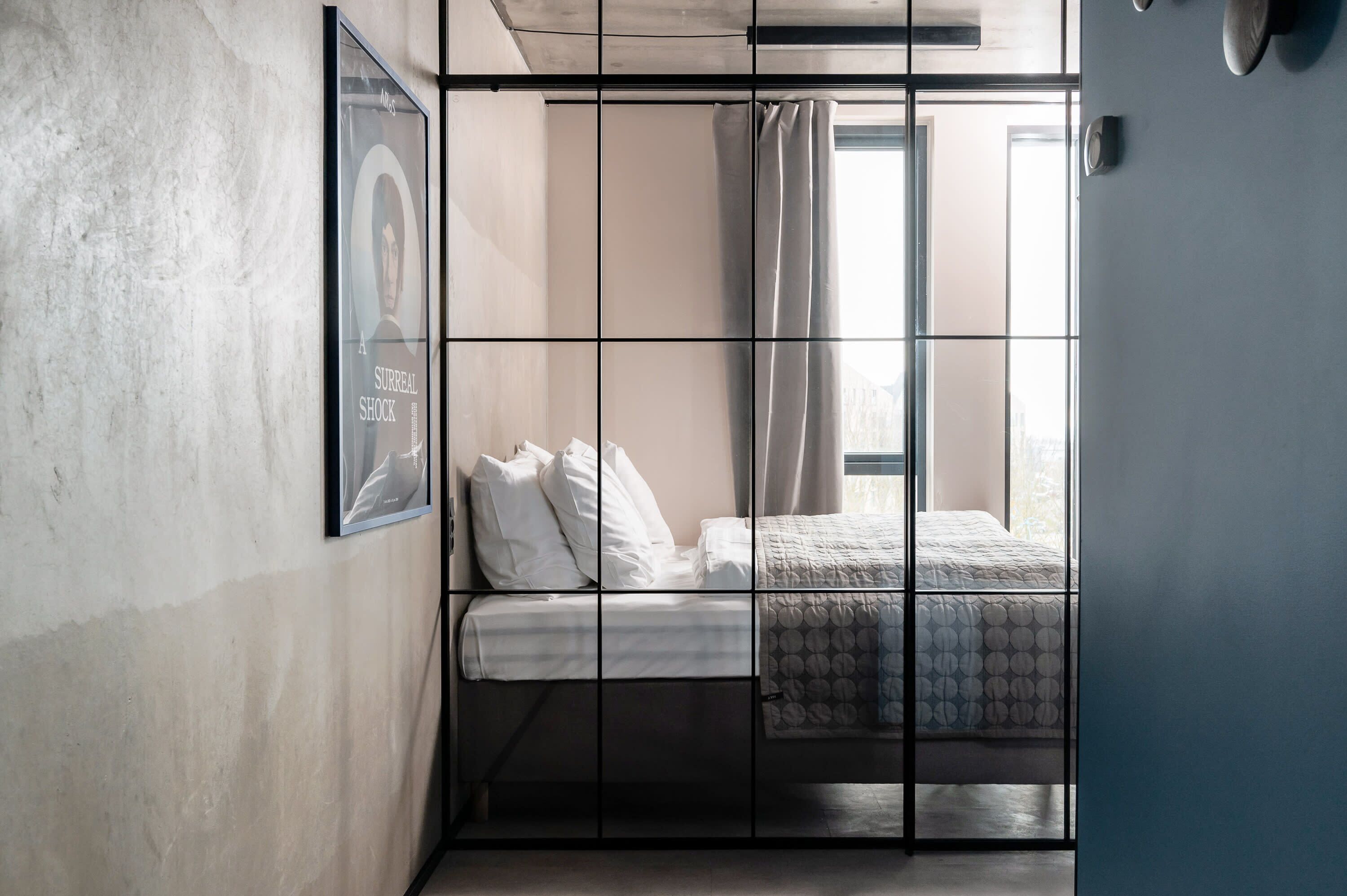 2 habitaciones, tabla de planchar con plancha, cuna de viaje y wifi 