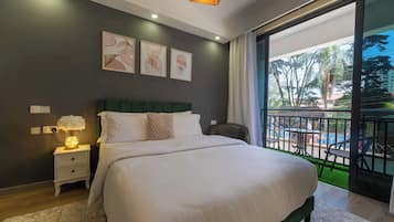 Iron/ironing board, WiFi, bed sheets
