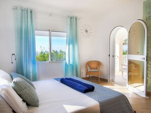 4 bedrooms, desk, Internet - Vacation home Monet by Interhome (Nerja)