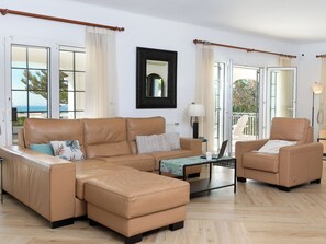 TV - Vacation home Monet by Interhome (Nerja)