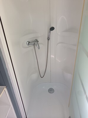 Shower - Comfortable mobile home in a 4* campsite (Argelès-sur-Mer)