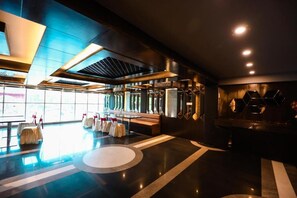 Dining - HOMANSH GALAXY HOTEL (Kanpur)