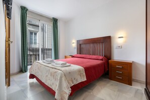 Bügeleisen/Bügelbrett, WLAN, Bettwäsche