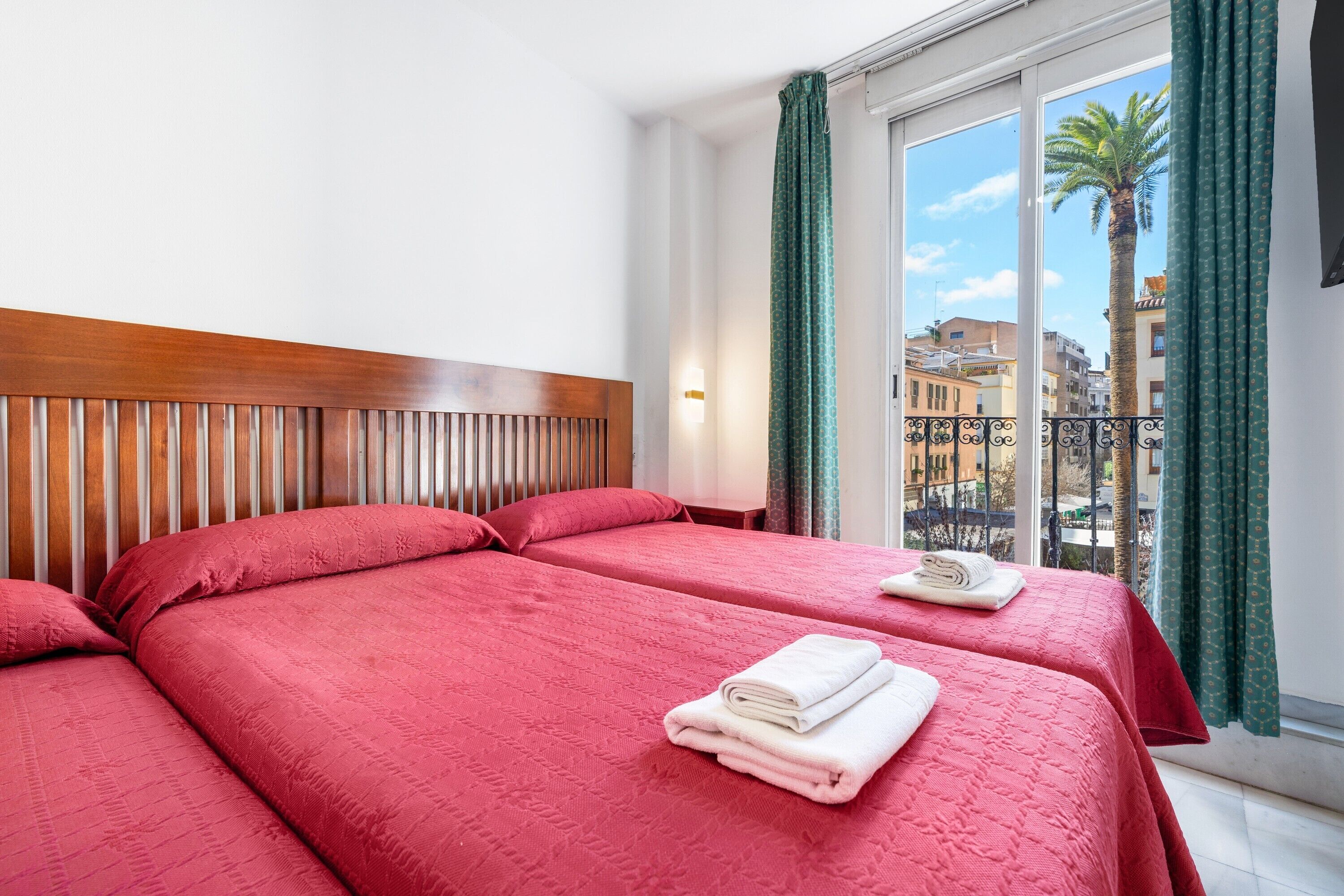 Ferros/tábuas de passar roupa, Wi-Fi, roupa de cama