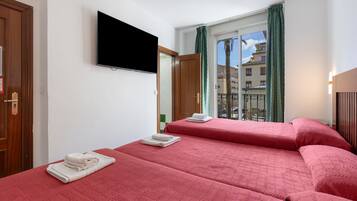 Fer et planche à repasser, Wi-Fi, draps fournis