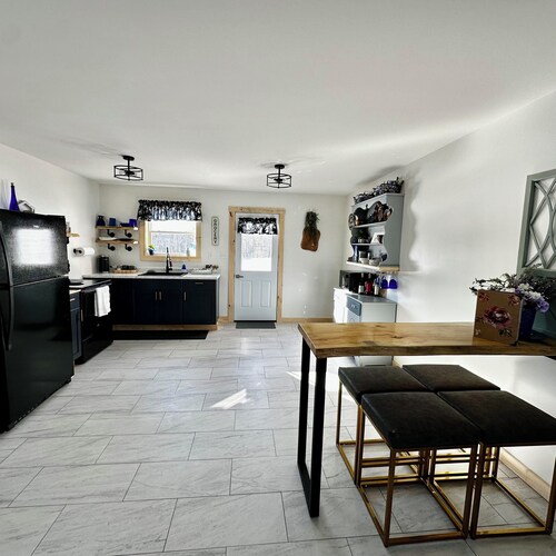 Cozy  newly built 1-bedroom unit 2 Kentucky Bay in charming Smithfield Maine