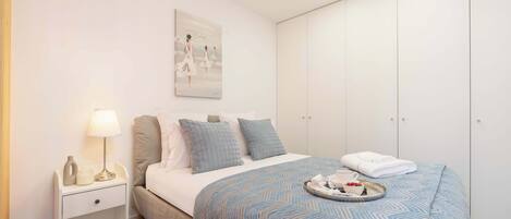 1 bedroom, iron/ironing board, travel cot, bed sheets