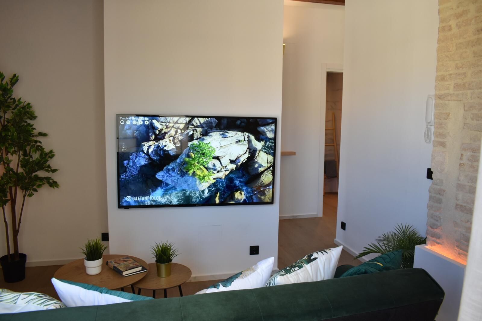 Superior Apartment, Mountain View | Interior