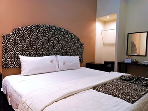 1 bedroom, free WiFi, bed sheets - Historic Central Double Bed Room Stay | Pool | Near Parque Santa Lucia (Mérida)