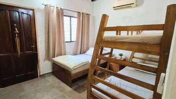 2 bedrooms, Internet, bed sheets