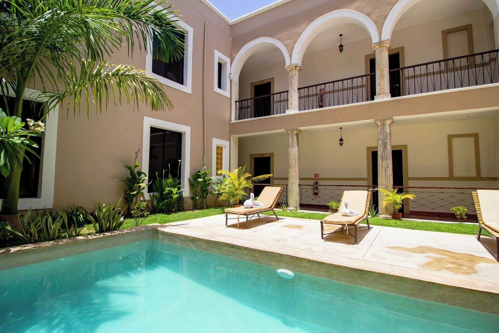 Pool