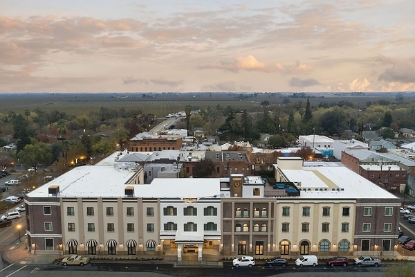 Arrive in style at this elegant landmark exterior.